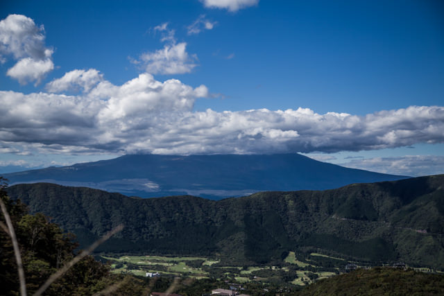 大涌谷から望む富士山、、、雲がかかってました。。。