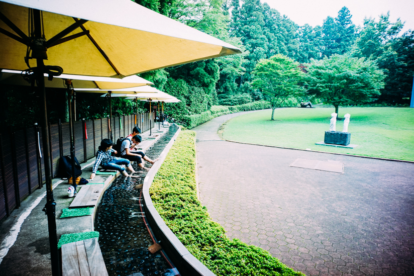 足湯のある美術館