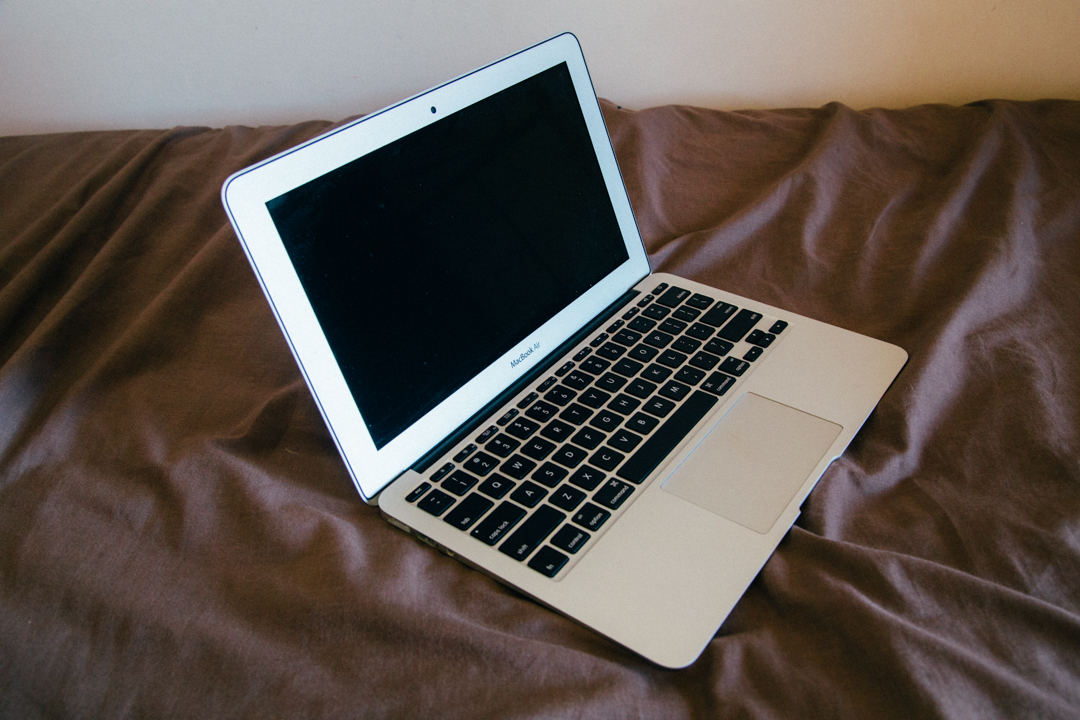 Apple / Macbook Air '11