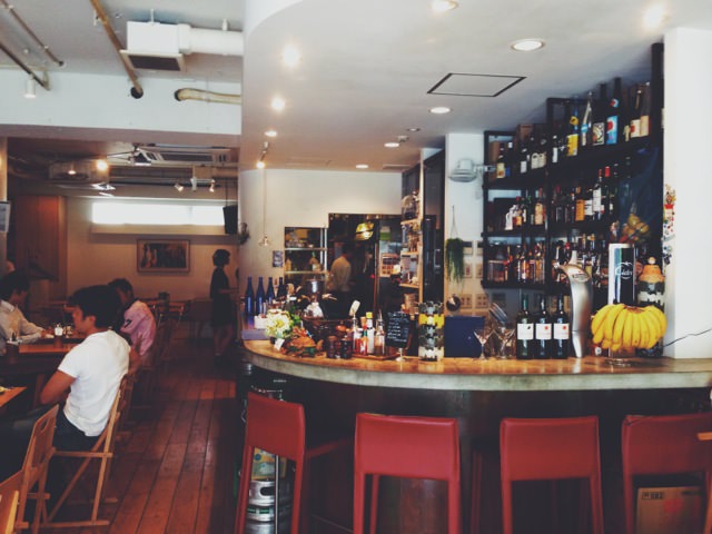 渋谷区宇田川町の緑が目印のカフェhikicafe
